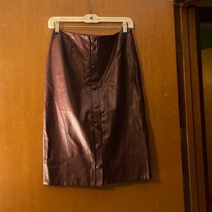 Burgundy leather texture pencil skirt with side zip and snaps